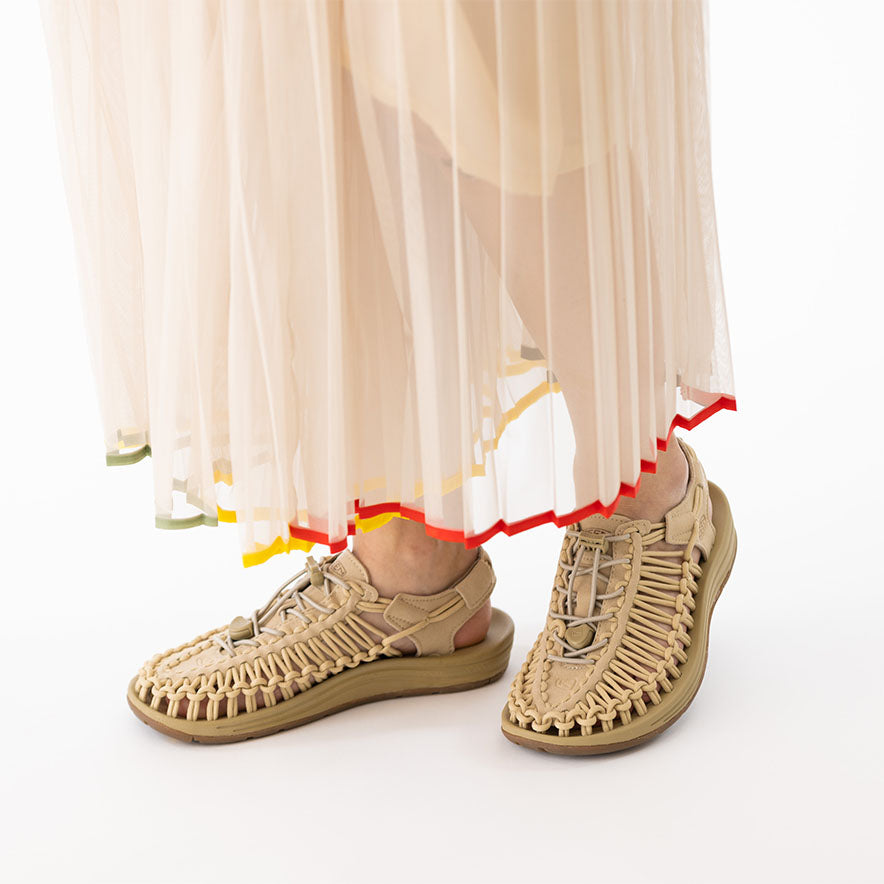 Women's UNEEK Sneaker | Safari/Safari - Image 8