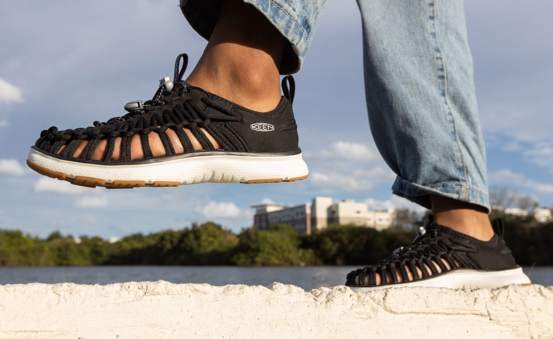 Women's UNEEK O3 Sneaker Sandal | Black/Star White - Image 7