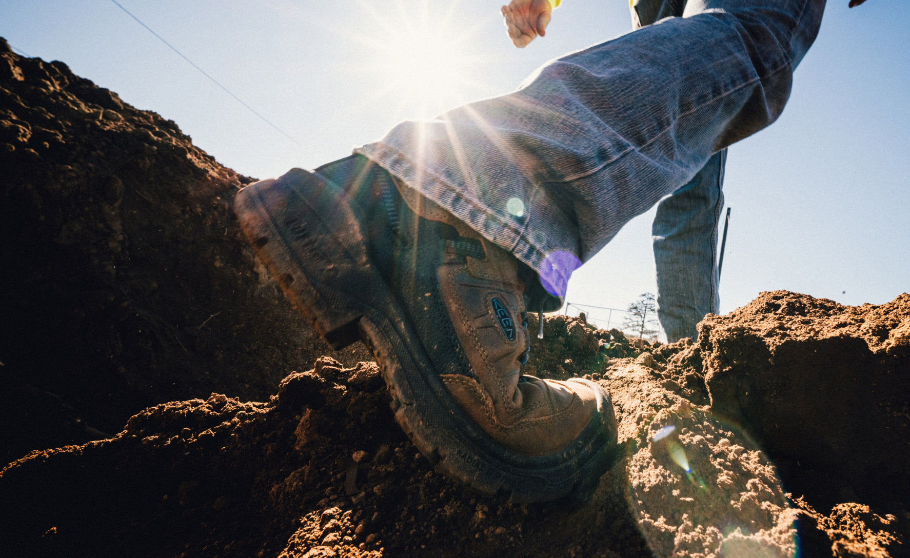 Men's Targhee IV LTR Waterproof Work Boot (Carbon Toe) | Bison/Black - Image 7