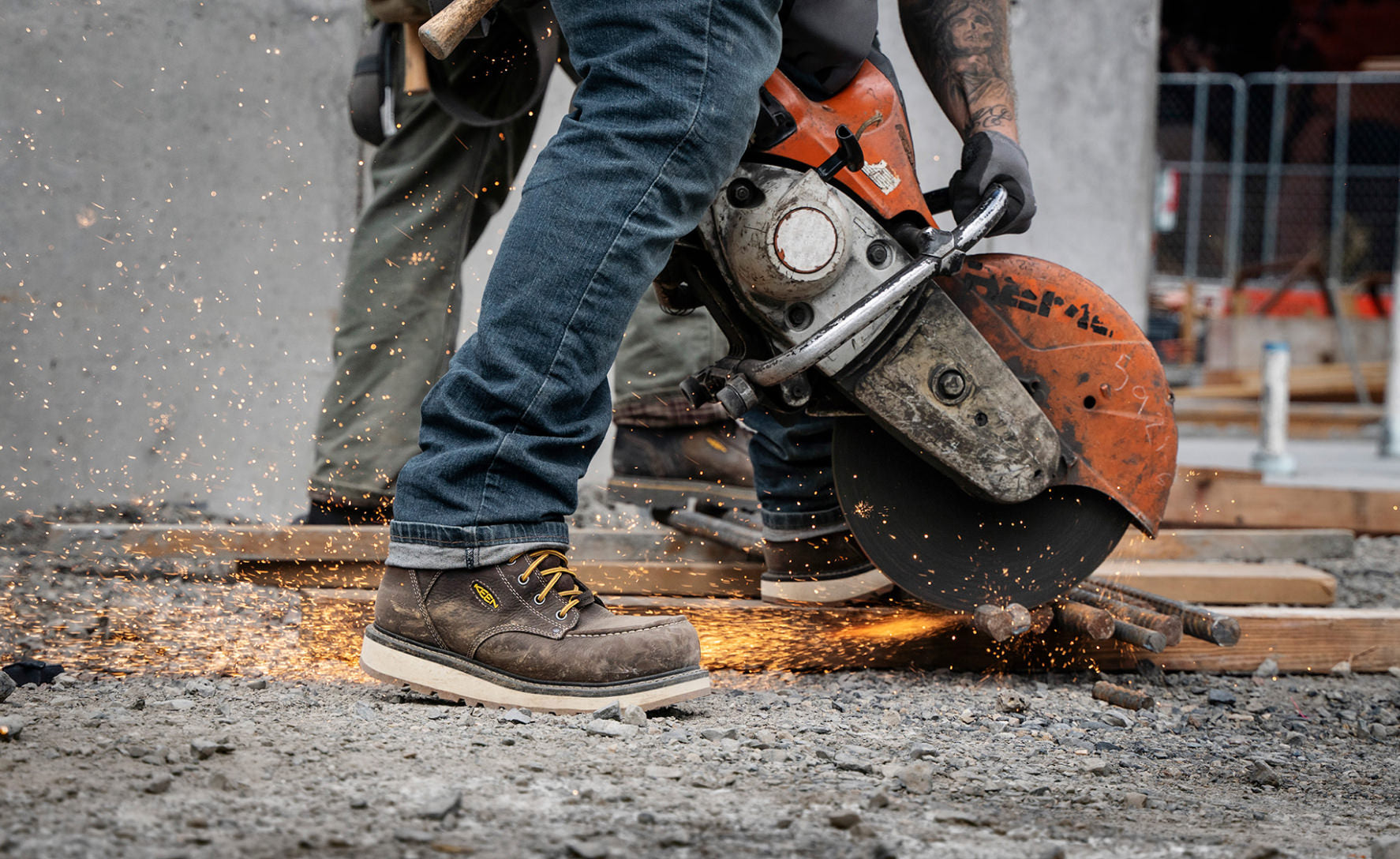 Men's Cincinnati 6 Waterproof Boot (Carbon Toe) | Dark Chocolate/Sandshell - Image 7